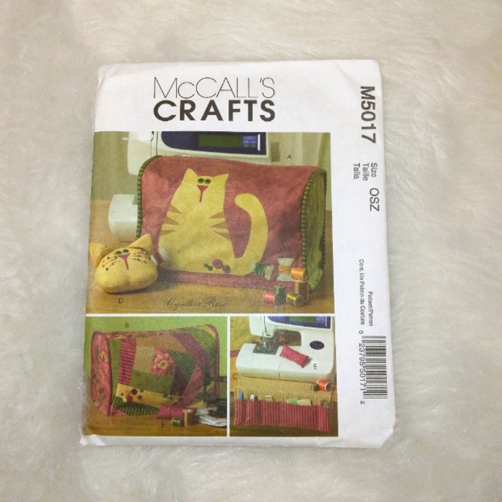 McCall's M5017 Sewing Machine cover, pin cushion, mat